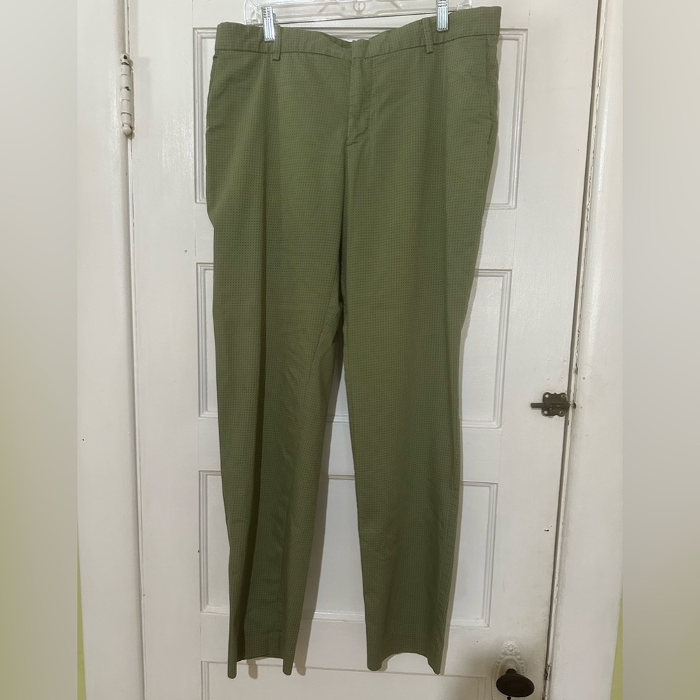 Nike Golf Modern Fit Pants - Black and Olive